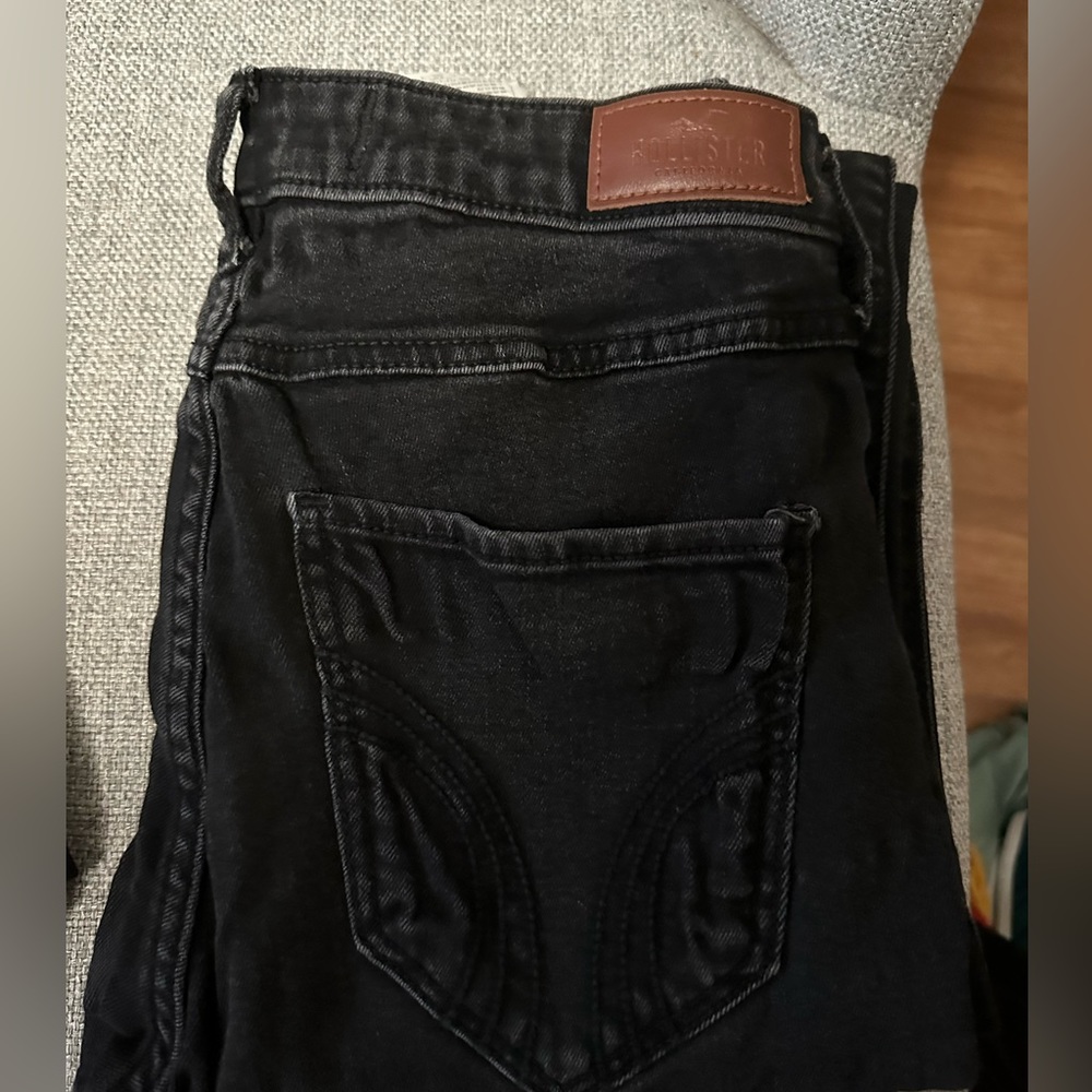 Black ripped high wasted Hollister jeans